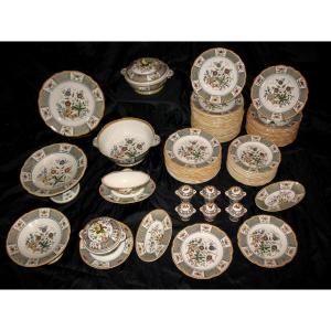 Sarreguemines Earthenware Table Service, Montmorency Decor, 90 Pieces, Late 19th Century
