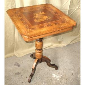 Charles X Tripod Pedestal Table In Marquetry Decorated With Saint Michel, Early 19th Century