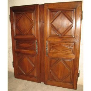 Pair Of Louis XIII Woodwork Doors In Walnut 17th Origin Périgord