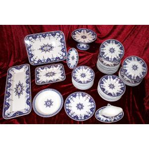 Sarreguemines Earthenware Table Service With Cluny Decor, 19th Century, 67 Pieces