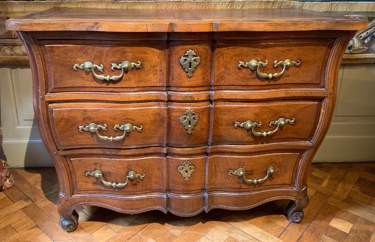 Louis XV Crossbow Chest Of Drawers