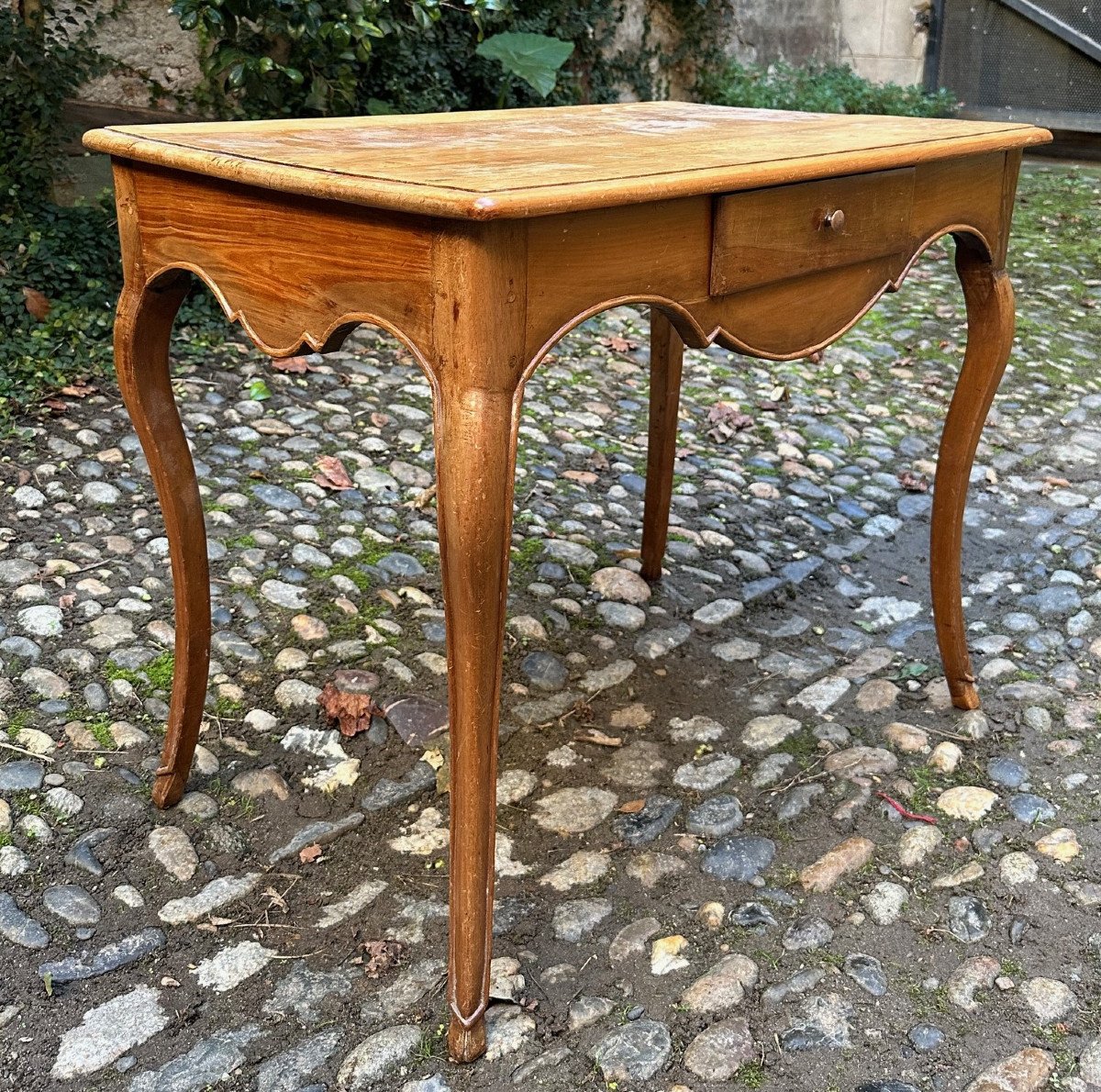 18th Century Writing Table-photo-3