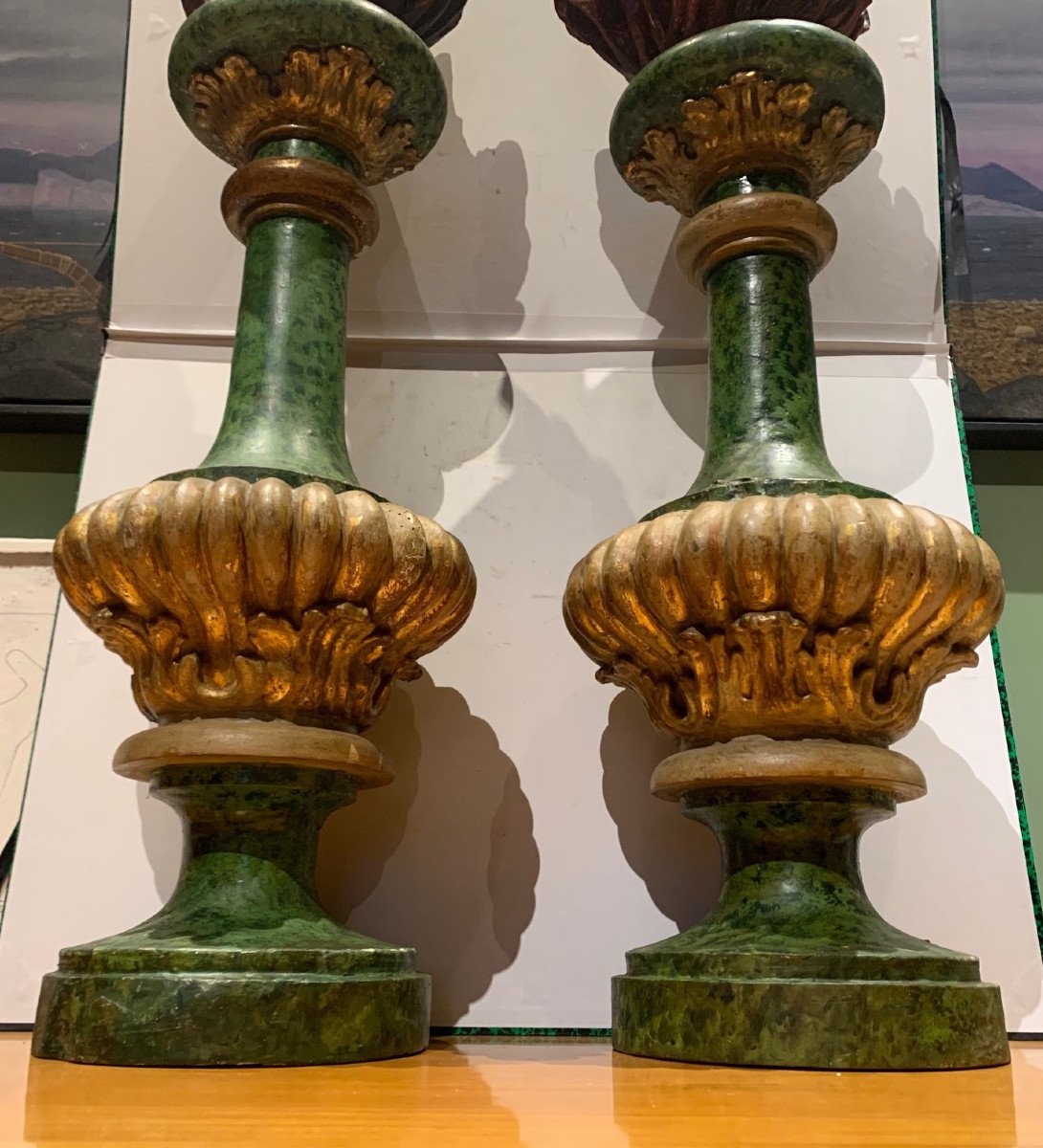 Pair Of 17th Century Painted And Gilded Wood Fire Pots-photo-4