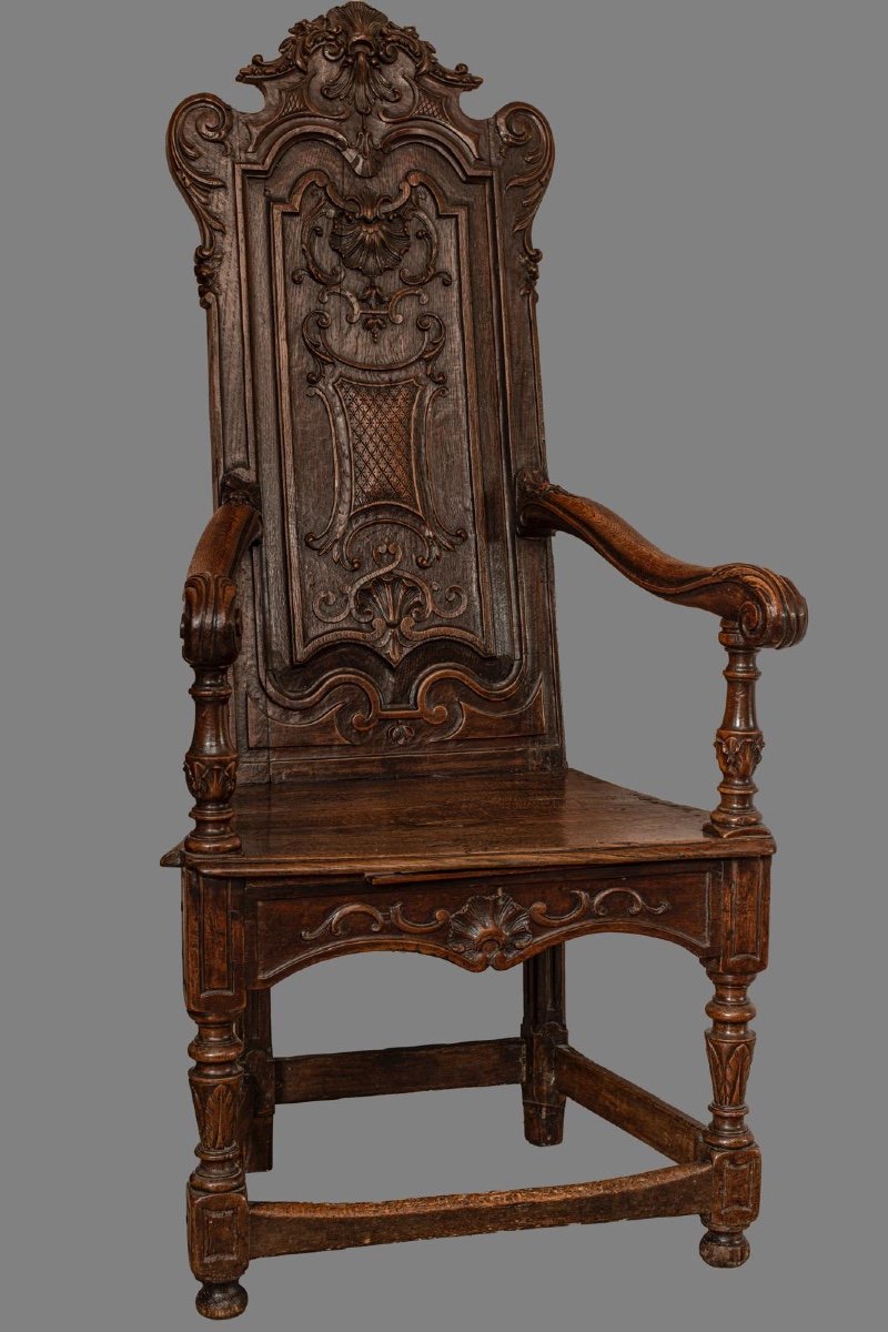 Liège Armchair - 18th Century In Carved Oak - Unique Piece