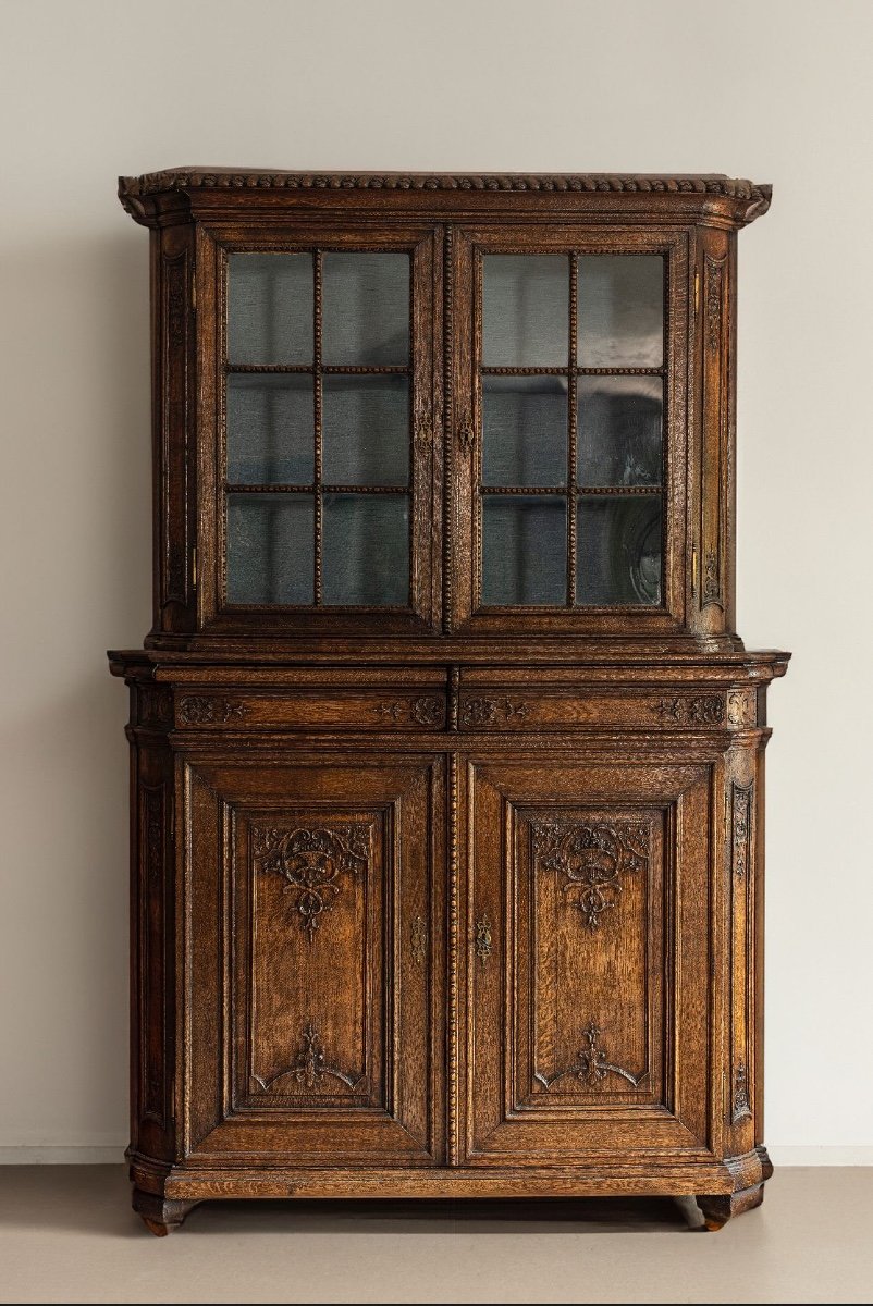 Showcase From Liège  - Carved Oak And Glass Doors - 18th Century -photo-3