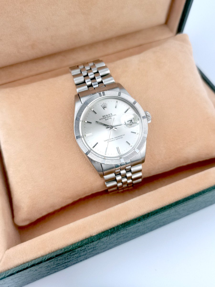 Montre Rolex - Oyster Perpetual Date - 34 Mm-photo-4