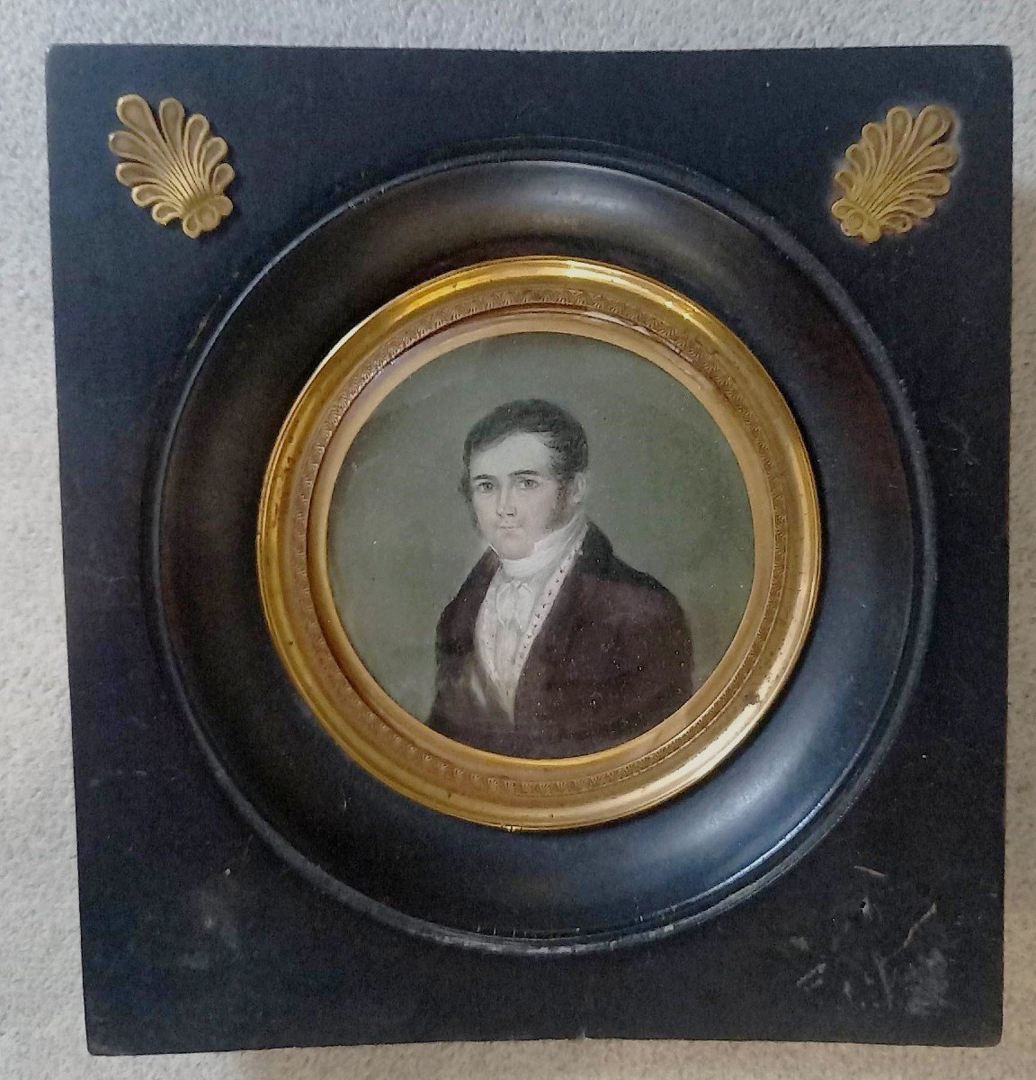 Round Miniature "portrait Of A Man, Romantic Dandy" Restoration Period