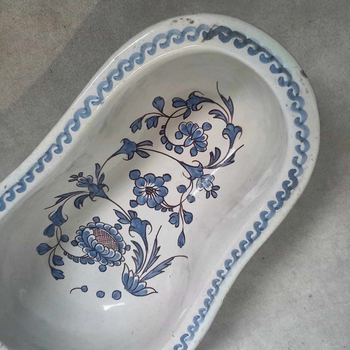 Earthenware Bidet Basin, Clermont-ferrand 18th Century-photo-3