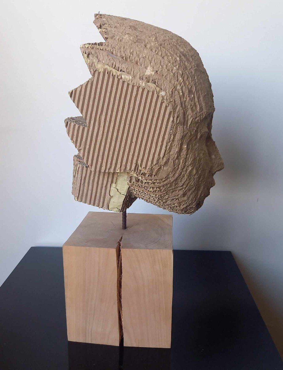 Marie Thivrier (née En 1961) "visage" Sculpture Carton Et Pâte De Carton Sur Socle Bois-photo-2