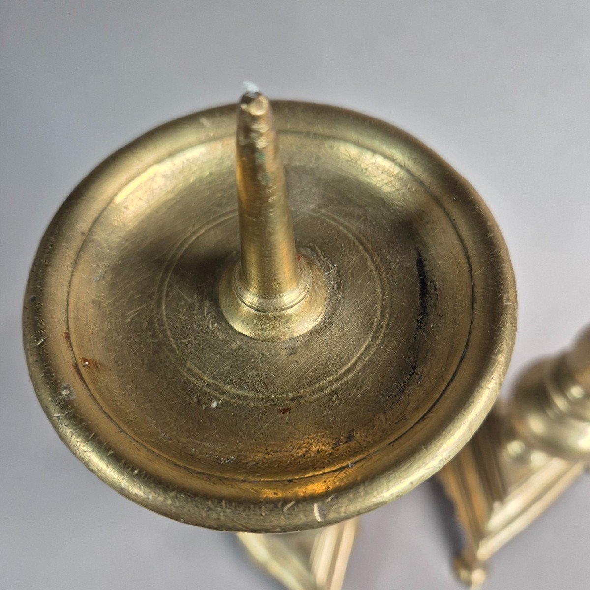 Pair Of Large Candlesticks In Solid Bronze From The 17th Century-photo-2