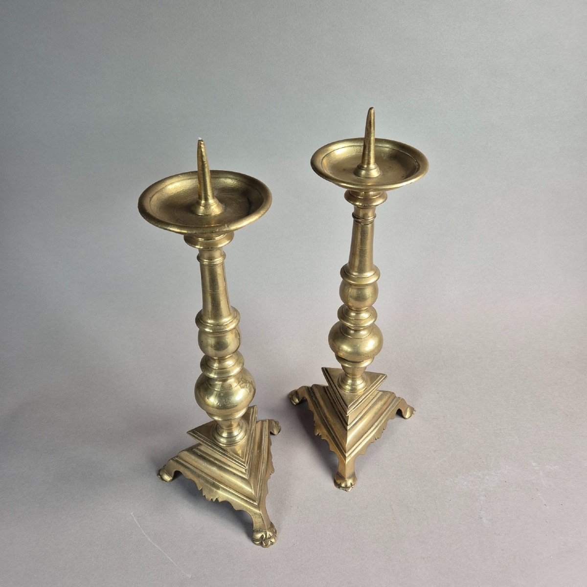 Pair Of Large Candlesticks In Solid Bronze From The 17th Century-photo-2