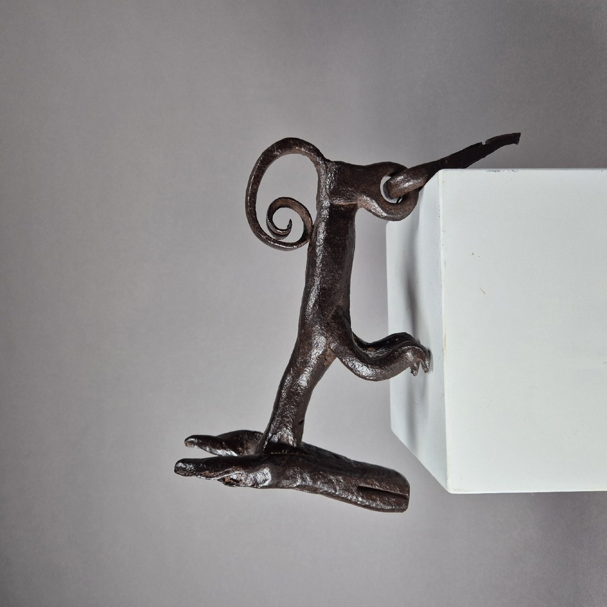 16th Century Dog Door Knocker-photo-3