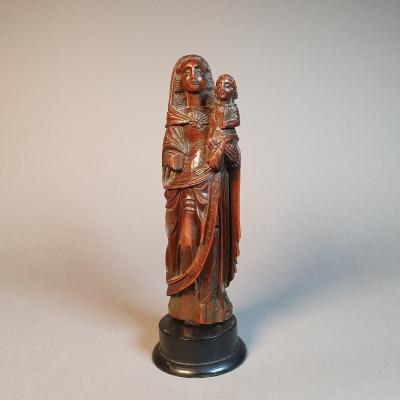 A Large Virgin And Child In Boxwood, XVIth.