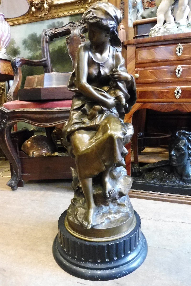 Important Bronze Sculpture Signed Mathurin Moreau, "maternity" 