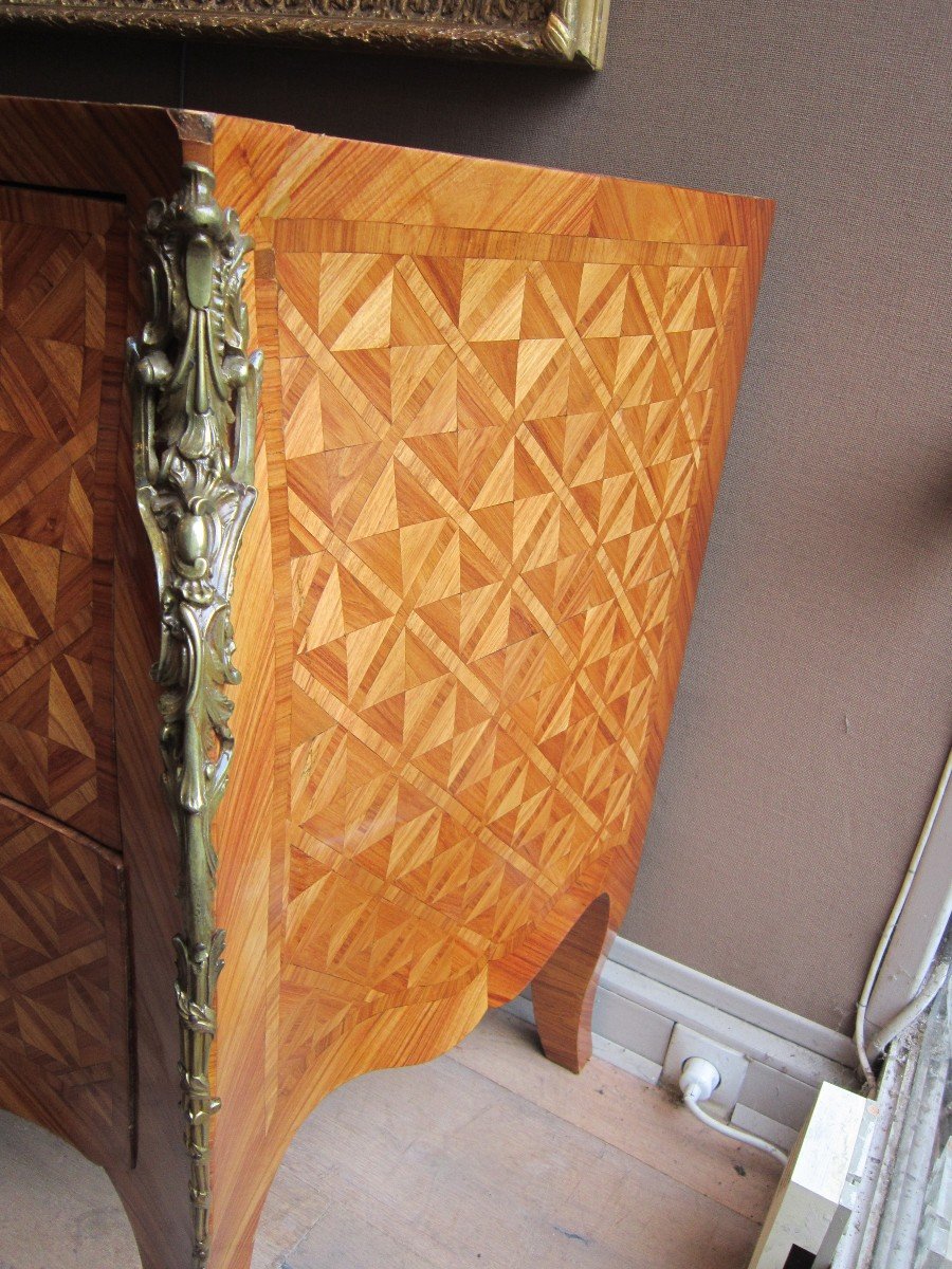 Louis XV Style Chest Of Drawers In Cube Marquetry  -photo-2