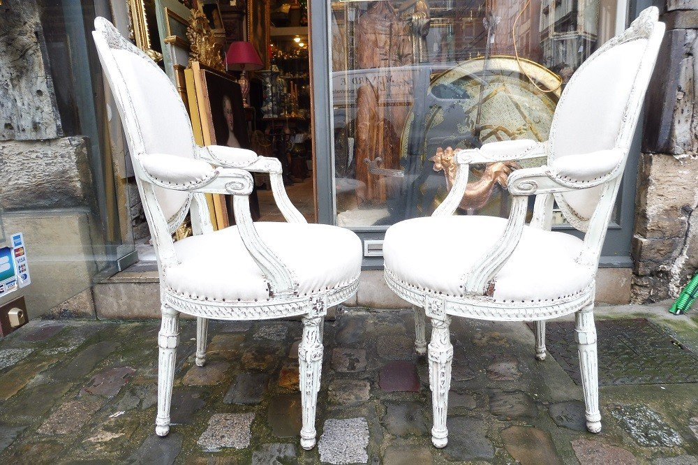 Pair Of Gustave III Period Medallion Armchairs  -photo-2