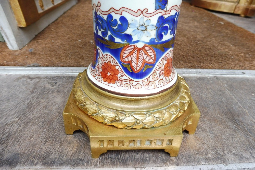 Vase  Cornet  En Porcelaine Imari  , Monture En Bronze Doré -photo-2