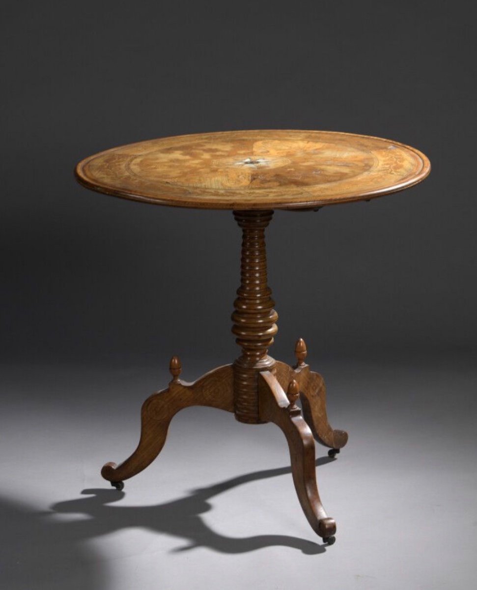 Marquetry Pedestal Table Decorated With A Legion Of Honor-photo-2