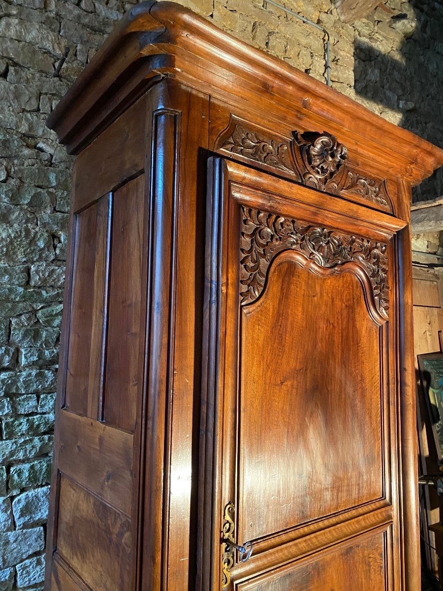 18th Century Bonnetière In Solid Walnut -photo-2