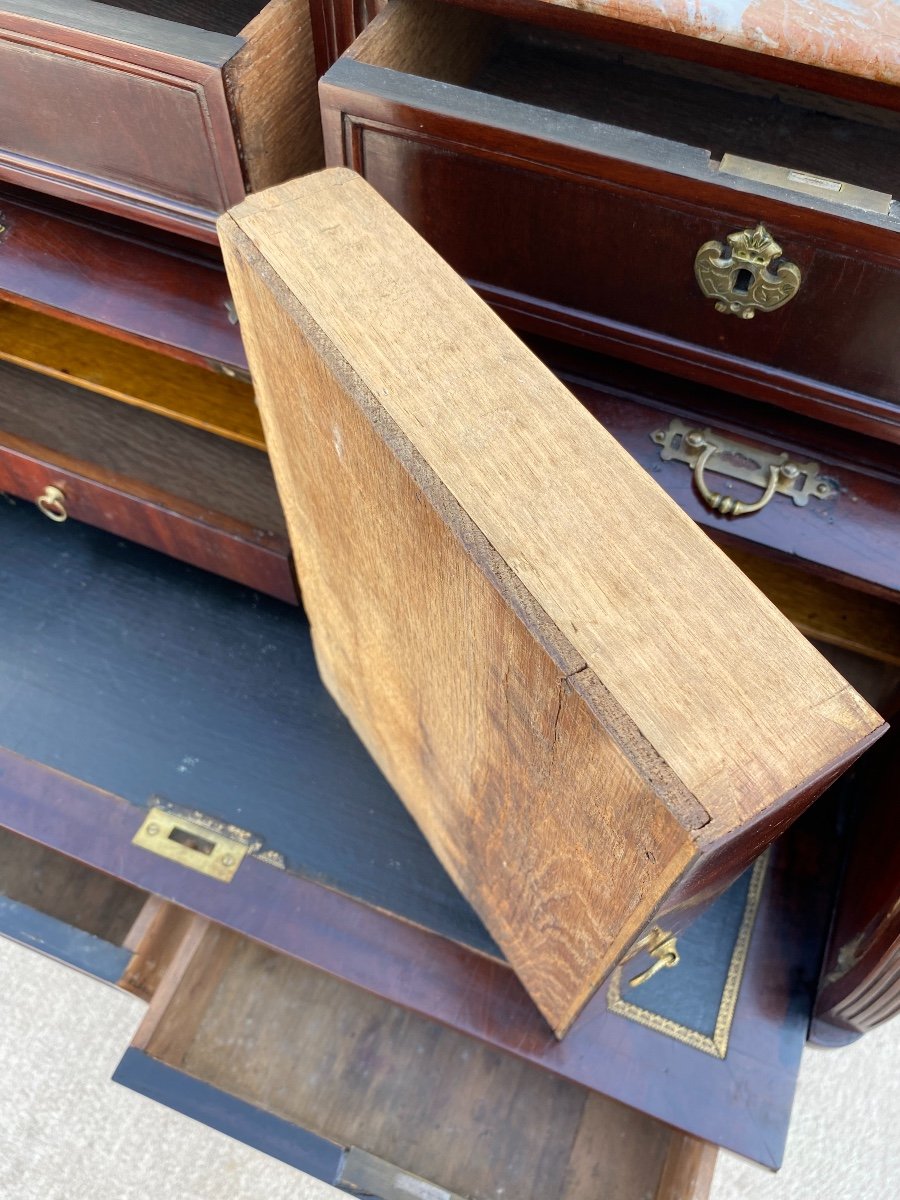 Small Louis XVI Mahogany Cylinder Desk-photo-4