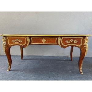 Bureau Plat Style Louis XV En Marqueterie 