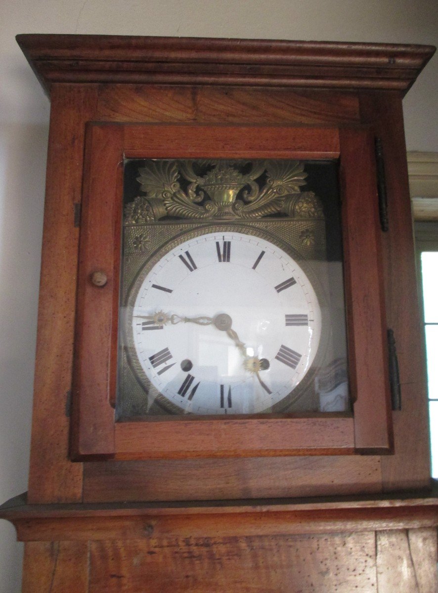 Nineteenth Walnut Clock-photo-3