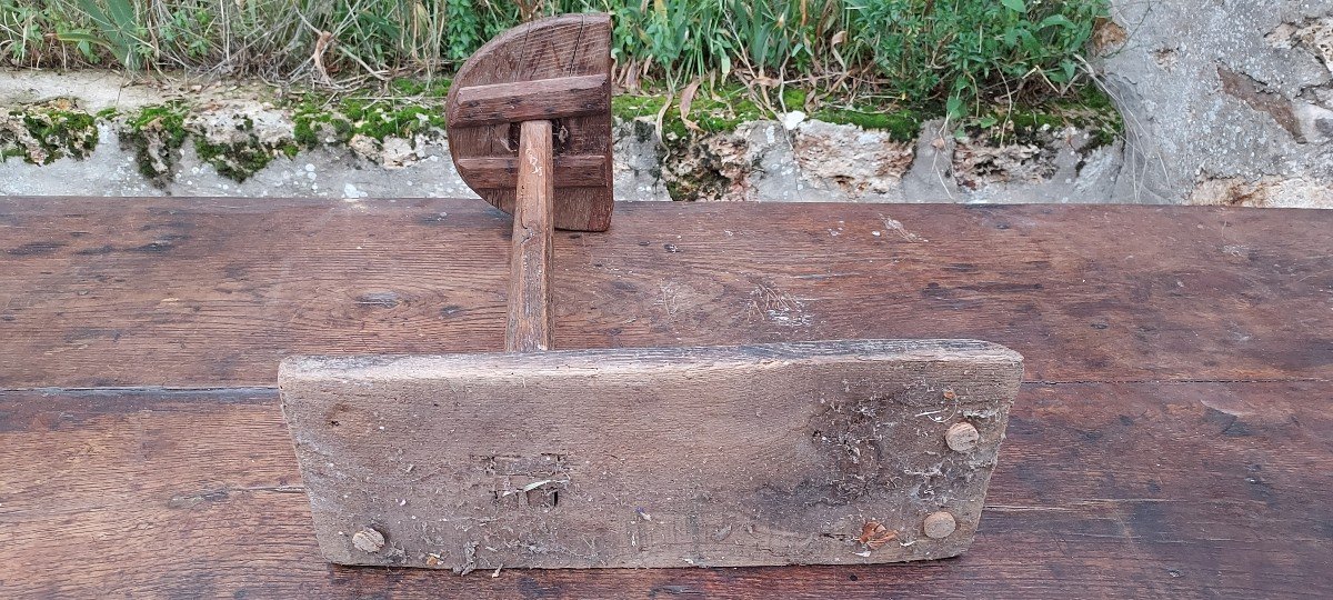 Improbable 17th Century Cantor Stool-photo-4