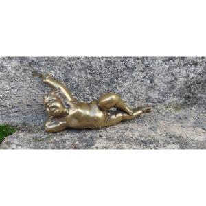 Adorable Putto Miniature En Bronze, France XVIIIeme Siècle