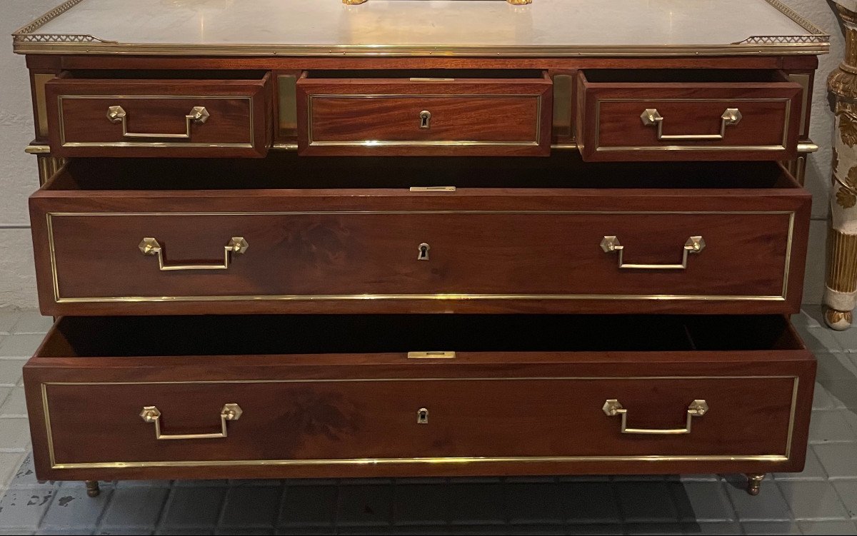 Mahogany Chest Of Drawers. France Louis XVI Period. End Of The Eighteenth Century.-photo-4