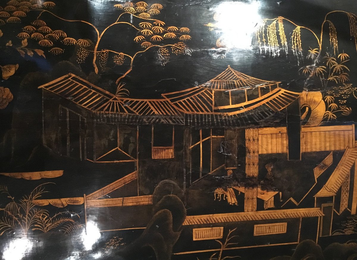 Coffre anglais en bois laqué  decoré avec chinoiseries de la fin du dixhuitieme siecle.-photo-5