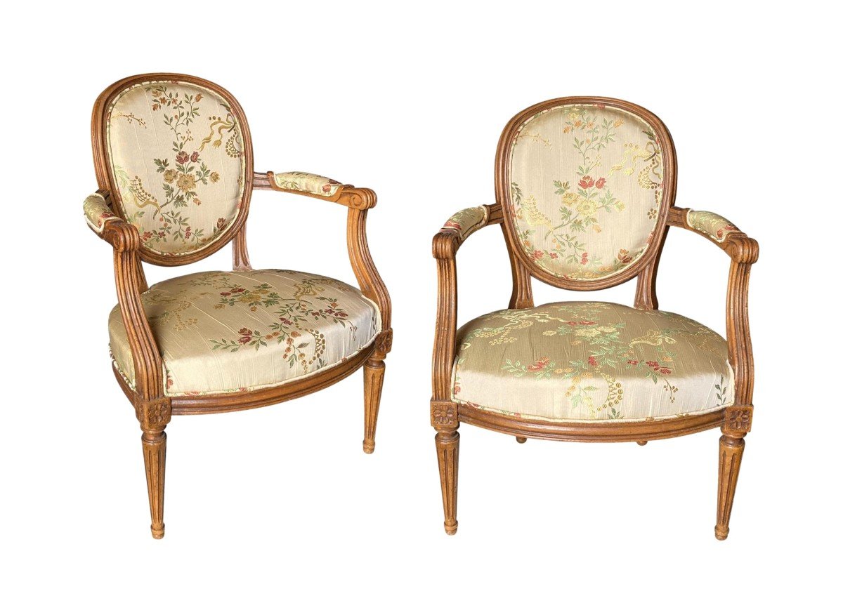 Pair Of Louis XVI Armchairs In Silk-photo-5