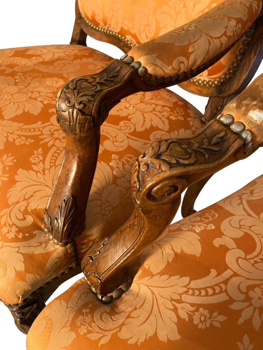 Pair Of Large Louis XV Armchairs In Silk Lampas From The 18th Century-photo-1