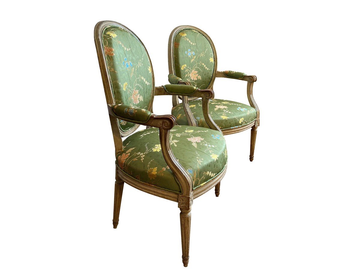 Pair Of 18th Century Silk Armchairs-photo-3