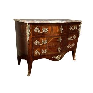 Louis XV Chest Of Drawers In Flower Marquetry From The 18th Century