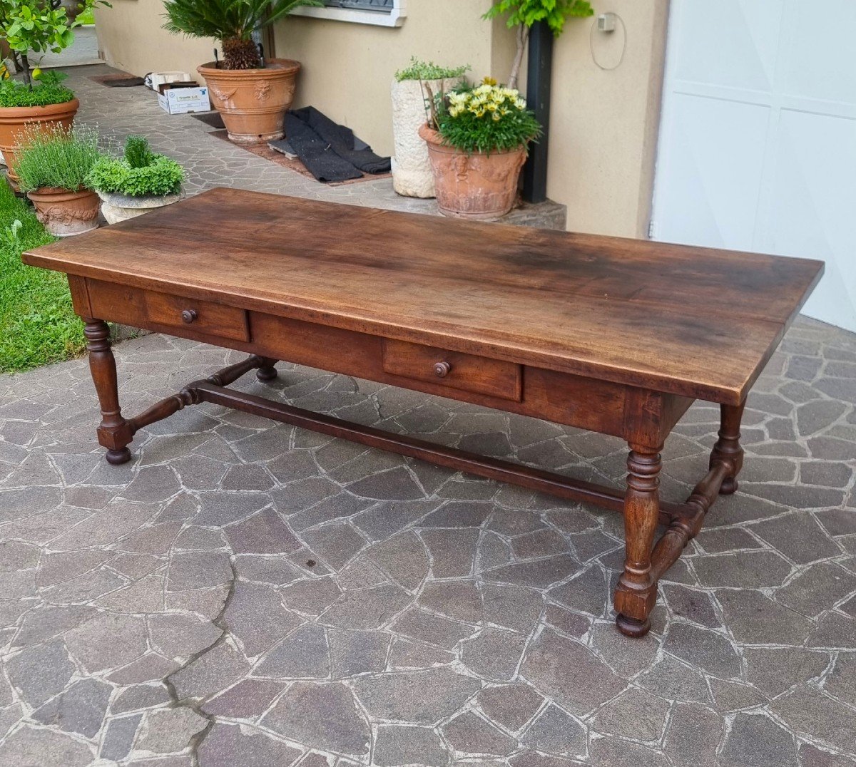 The Grand 18th Century Tuscan Walnut Fratino Table-photo-2