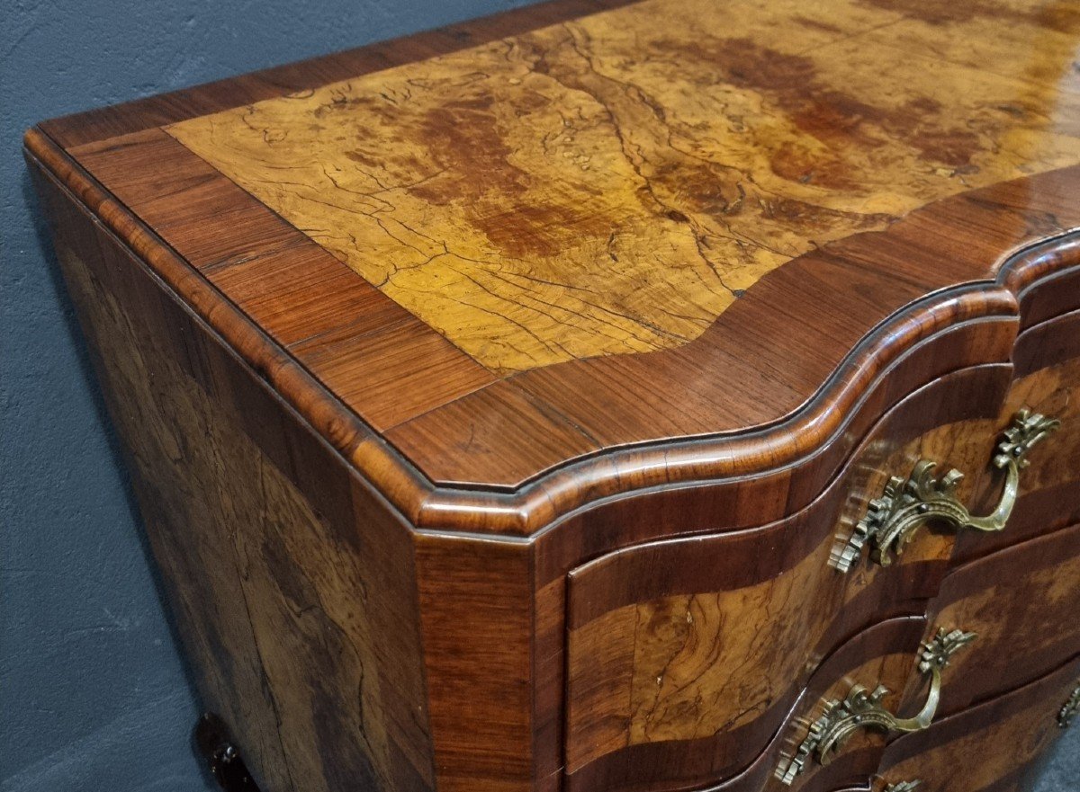 Elegant 18th-century Emiliana Chest Of Drawers In Walnut And Olive Wood-photo-5