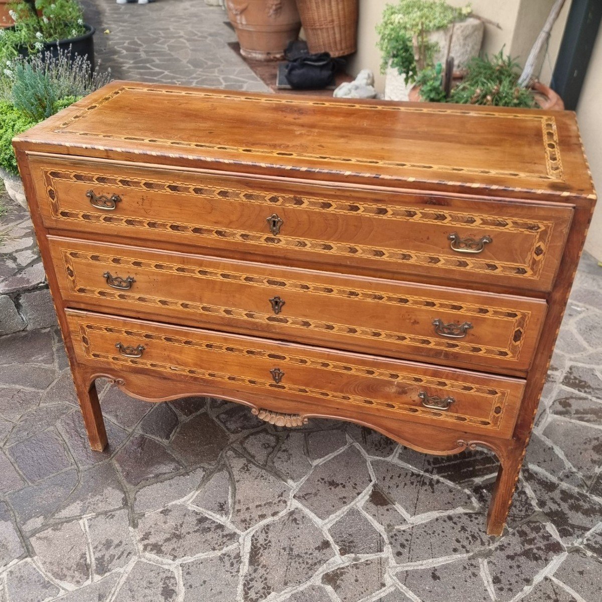 Commode Directoire Du XVIIIe Siècle De Vicence En Noyer Avec Marqueterie De Cerisier-photo-2