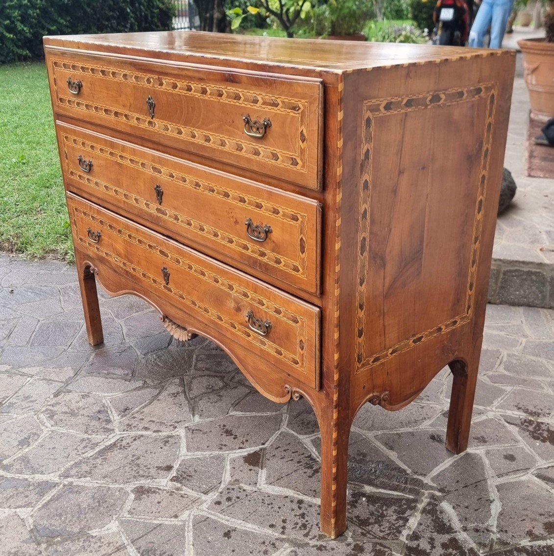 Commode Directoire Du XVIIIe Siècle De Vicence En Noyer Avec Marqueterie De Cerisier-photo-3