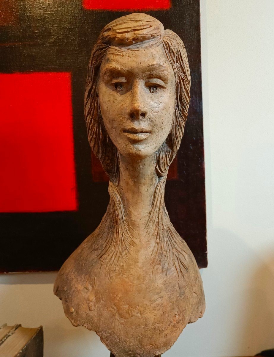 The 1976 Terracotta Female Sculpture: A Masterpiece By Vincenzo Brunetti-photo-3