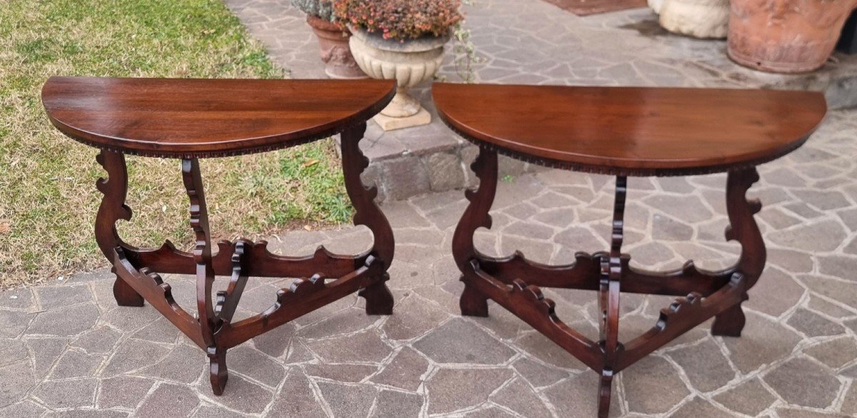 Pair Of 18th-century Bolognese Walnut Consoles-photo-4