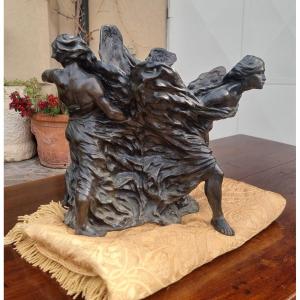 Fascinating 1880 Bronze Sculpture: A Tribute To Femininity