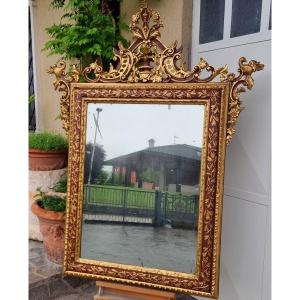 Important Wooden Mirror From 1850: A Lacquered And Gilded Venetian Treasure