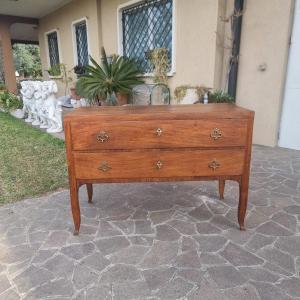 18th Century Vicenza Directoire Style Walnut Chest Of Drawers