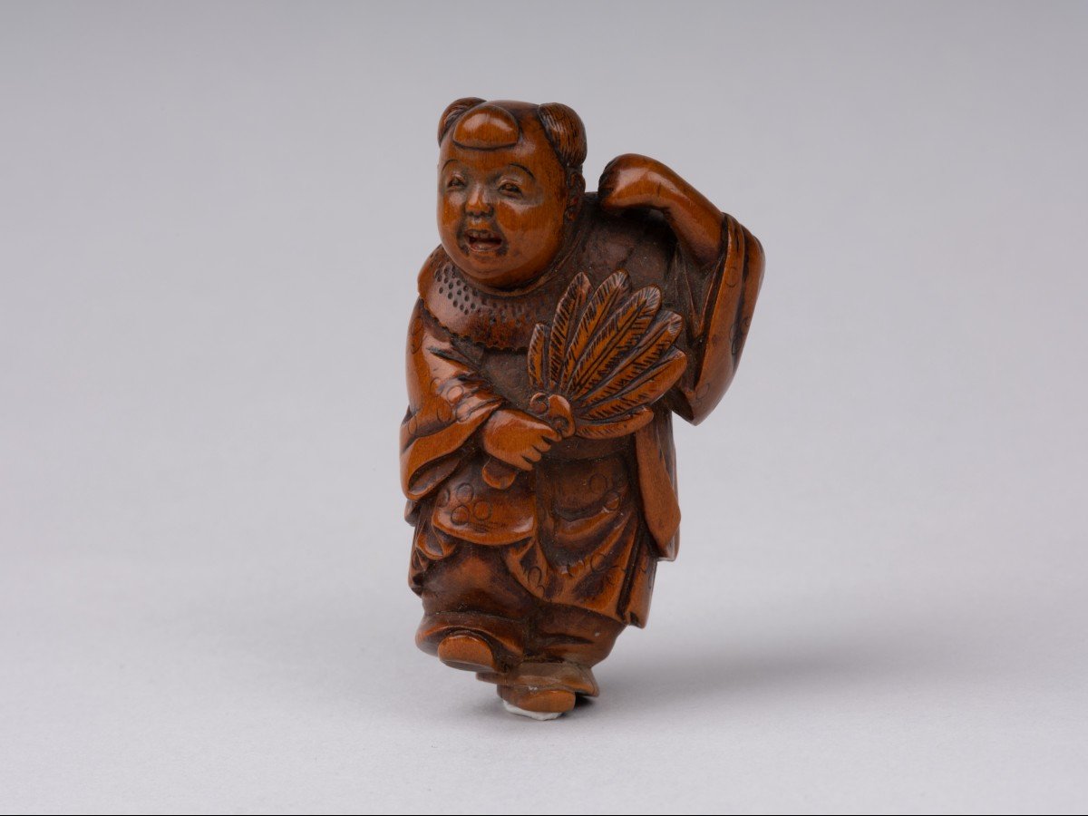 Netsuke – By Ikka, Karako Carrying A Fan. Japan Edo