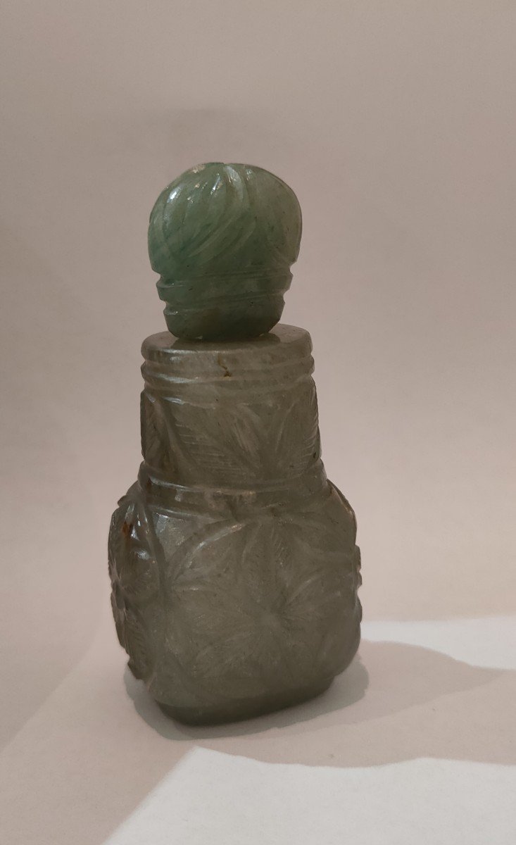 Bottle. India Jade Carved Perfume Bottle-photo-2