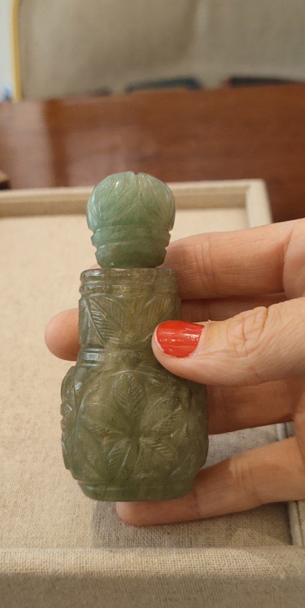 Bottle. India Jade Carved Perfume Bottle-photo-4