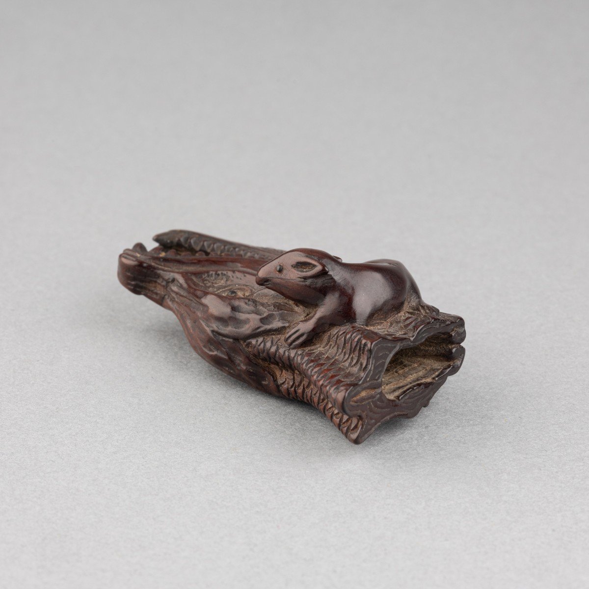 Netsuke – Carved Wood, Depicting A Rat Climbing On A Dried Salmon Head. Edo Japan-photo-2