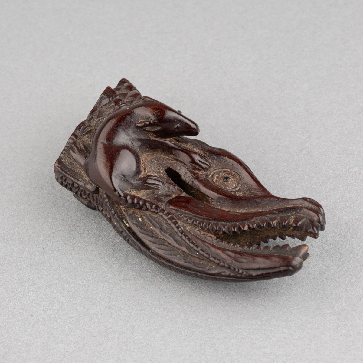 Netsuke – Carved Wood, Depicting A Rat Climbing On A Dried Salmon Head. Edo Japan-photo-7