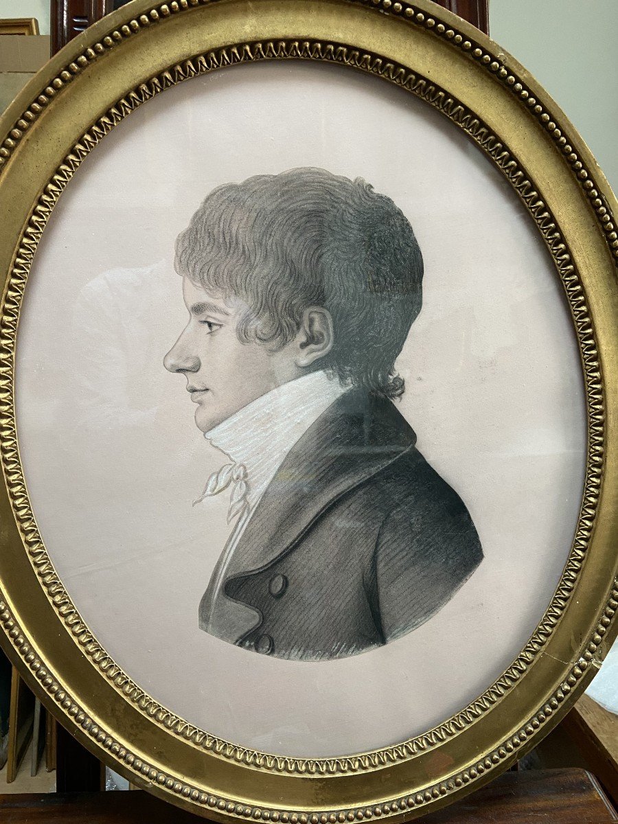 19th Century French School, Portrait Of A Young Man In Profile, Oval Drawing-photo-6