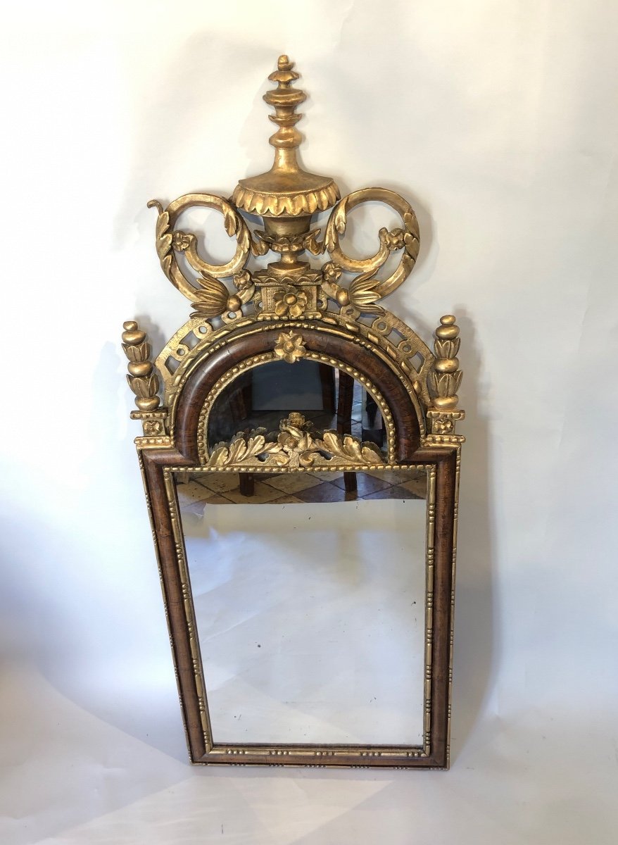 18th Century Mirror In Carved Wood.-photo-2